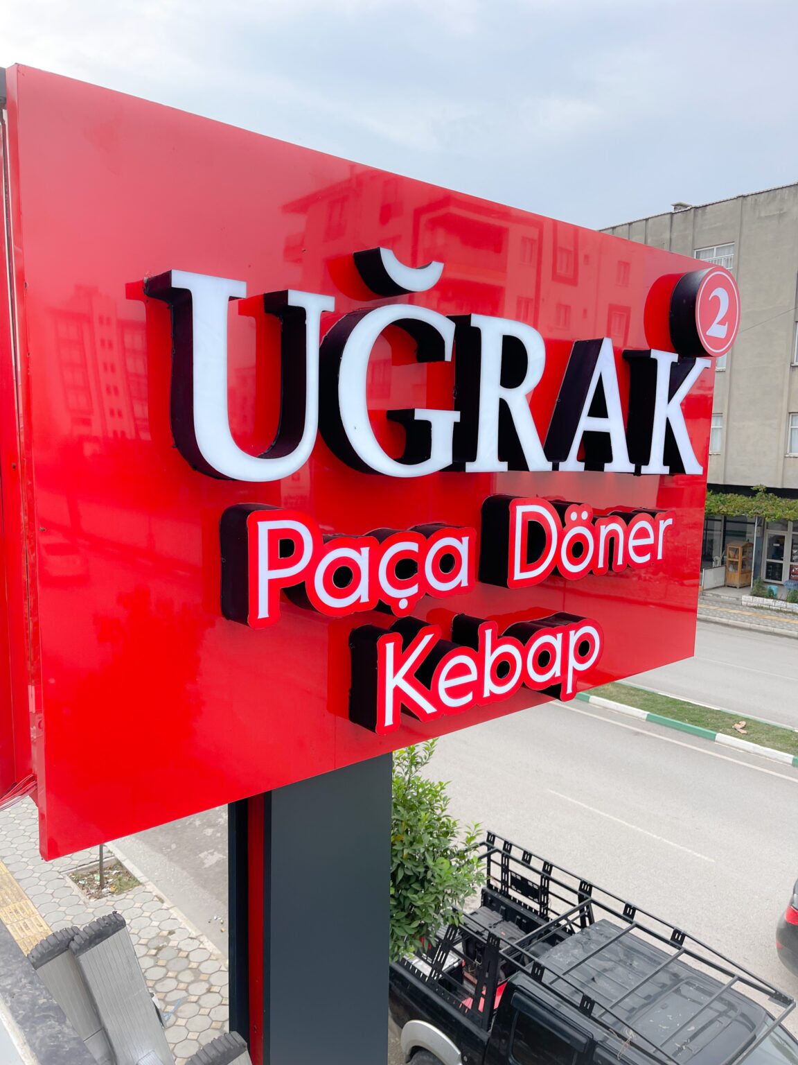 uğrak totem yakın çekim